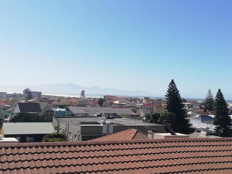 To Let 3 Bedroom Property for Rent in Muizenberg Western Cape